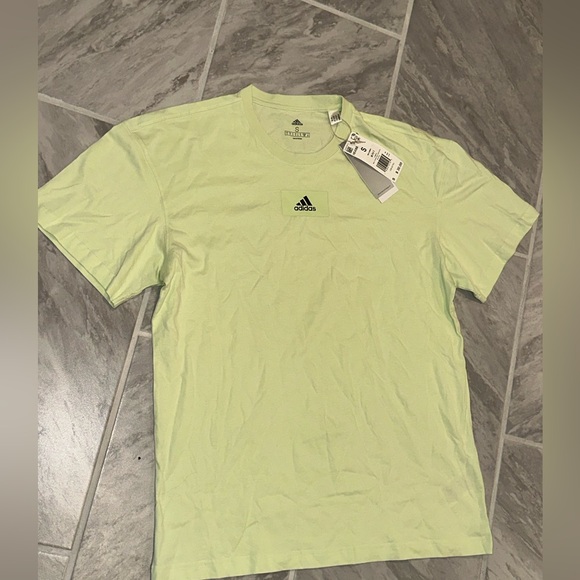 NWT Adidas Mens Line Green T Shirt Size Small Short Sleeve Athletic Wear - Picture 1 of 9
